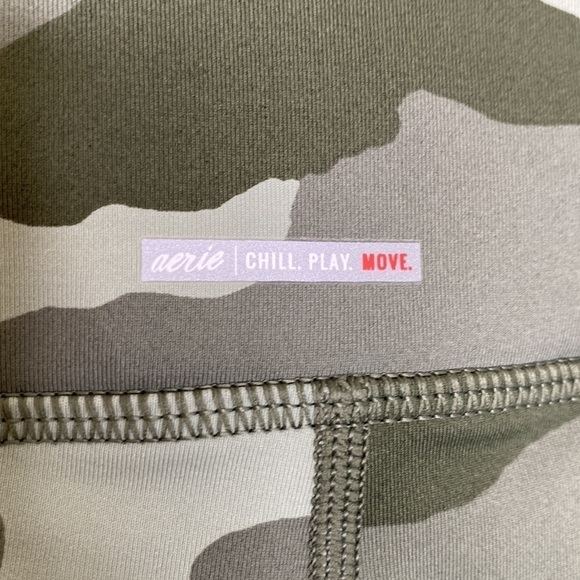 Aerie green camo leggings Sz medium EUC - Picture 4 of 7